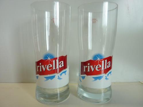 als nieuw set 2 glas 18cm reclame Logo RIVELLA frisdrank, Verzamelen, Glas en Borrelglaasjes, Frisdrankglas, Ophalen