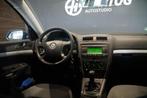 Skoda Octavia 1.6 Ambiente *NIEUWE BANDEN* + TREKHAAK / CRUI, Auto's, Voorwielaandrijving, 65 €/maand, Stof, Gebruikt