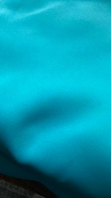 Gordijnen blauw turquoise beschikbaar voor biedingen