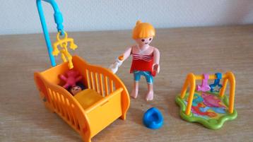 Playmobil mama, baby, speelkleed, bedje, potje beschikbaar voor biedingen