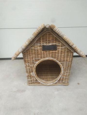 Decadent Katten huis beschikbaar voor biedingen