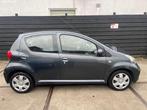 Toyota Toyota aygo AIRCO/5 DEURS/130DKM.SERVICE ONDERHOUD/NI, Stof, Gebruikt, 4 stoelen, 68 pk