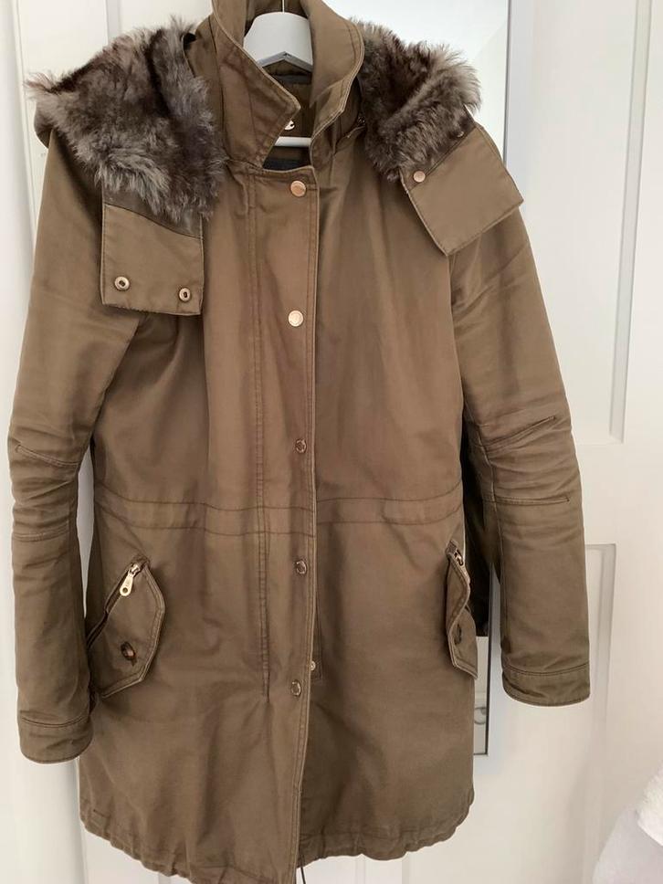 Massimo Dutti mooie jas kaki maat m, Kleding | Dames, Jassen | Winter, Gedragen, Maat 38/40 (M), Groen, Ophalen of Verzenden
