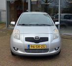 Toyota Yaris 1.3 VVTi Luna, Stof, 4 cilinders, 995 kg, 547 kg
