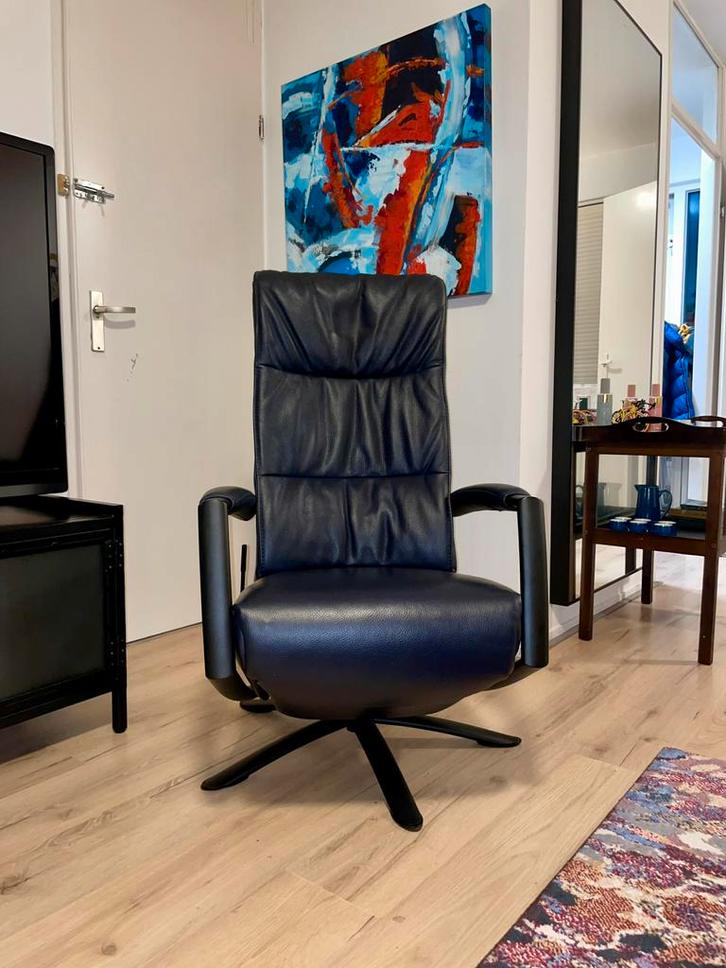 RelaxFauteuil Design RelaxStoel modern design NIEUWSTAAT, Huis en Inrichting, Fauteuils, Nieuw, Leer, Metaal, 50 tot 75 cm, 75 tot 100 cm