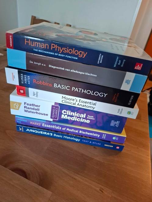 Boekenpakket A voor de VU Geneeskunde Bachelor, Boeken, Studieboeken en Cursussen, Zo goed als nieuw, WO, Beta, Ophalen