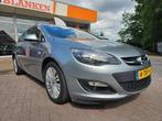 Opel Astra Sports Tourer 1.4 Turbo Design Edition BJ.2014 /, Auto's, Opel, Voorwielaandrijving, Euro 5, 4 cilinders, Leder en Stof