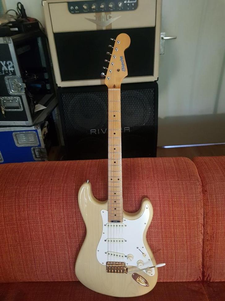 Blade Levinson Texas Custom Mary Kaye, Muziek en Instrumenten, Snaarinstrumenten | Gitaren | Elektrisch, Zo goed als nieuw, Solid body