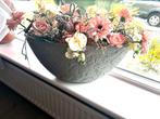 Luxe steen bloemsierpot grijs met zijden kunstbloemen., Huis en Inrichting, Ophalen, Zo goed als nieuw, Binnen