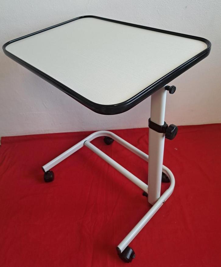 Opklapbare Bedleestafel en Hoogte Verstelbaar Werkblad comfo, Diversen, Verpleegmiddelen, Zo goed als nieuw, Ophalen