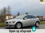 Volvo C30 2.4i Summum AUTOMAAT 1E EIG LEDER PDC XENON NAVI, Gebruikt, Zwart, 700 kg, 4 stoelen