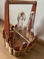 Vintage flessenmand of opbergmand, Huis en Inrichting, Woonaccessoires | Schalen en Manden, Ophalen of Verzenden, Vierkant, Riet