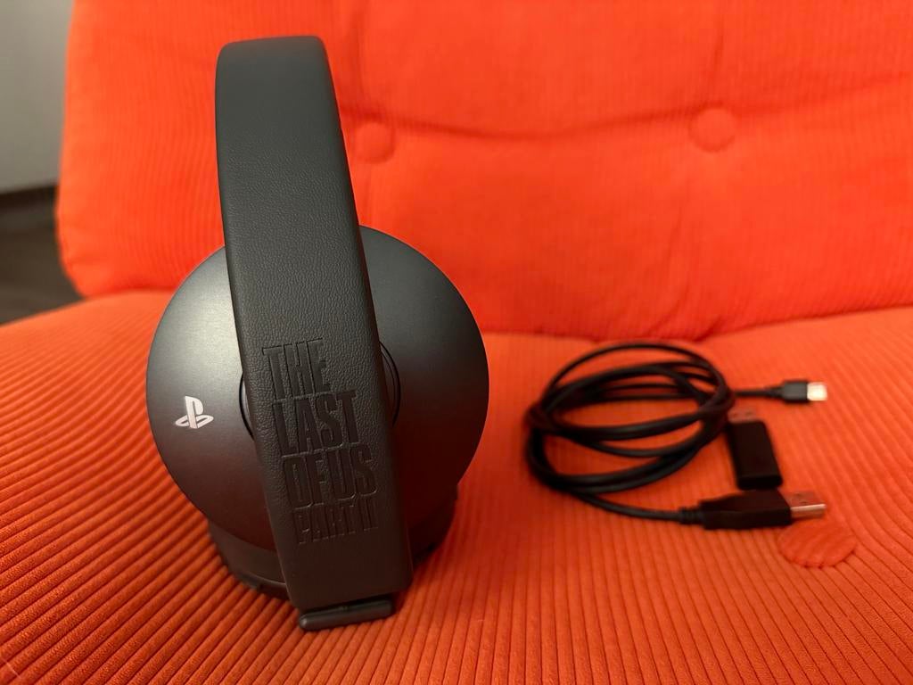 PlayStation PS4 Gold Headset The Last of Us Part II, Ophalen, Overige typen, Zo goed als nieuw, PlayStation 4