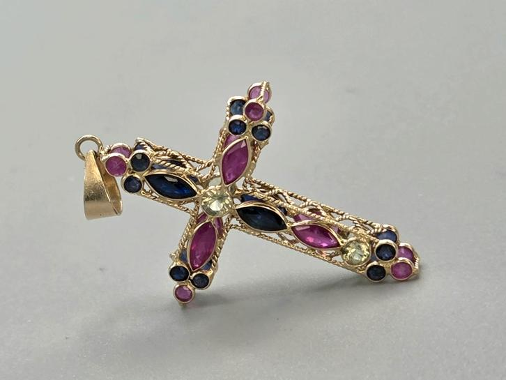 Gouden Vintage kruishanger saffier en robijn. 2026/146., Sieraden, Tassen en Uiterlijk, Kettinghangers, Zo goed als nieuw, Goud