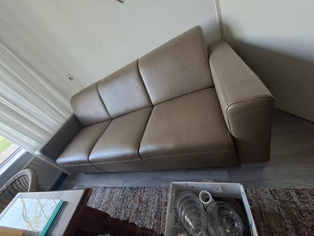 Bank  -  3-Zits  -  Echt, Dik, Kwaliteits Rund Leder, Ophalen, Driepersoons, Zo goed als nieuw, Rechte bank