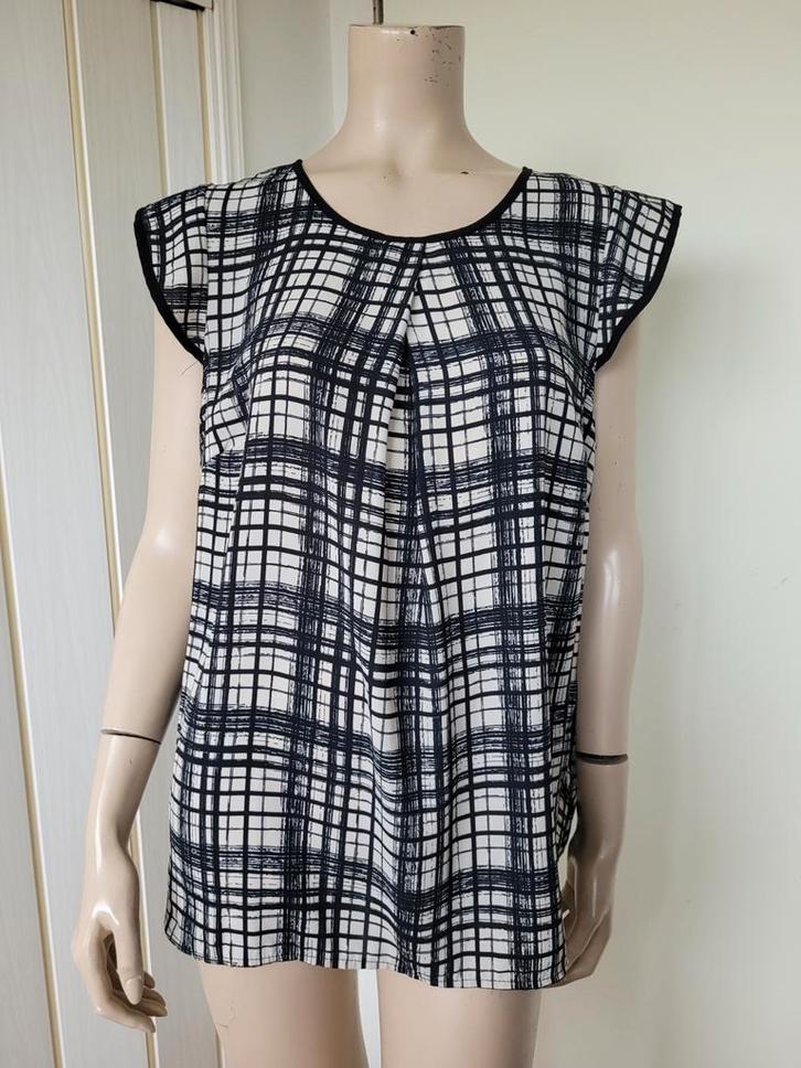 Rinascimento top zwart wit 38/M, Kleding | Dames, Tops, Zo goed als nieuw, Maat 38/40 (M), Wit, Korte mouw, Ophalen of Verzenden