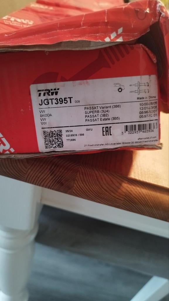 TRWSchokdempers voor VW Passat en Skoda Superb en stofhoezen, Auto-onderdelen, Ophalen of Verzenden, Nieuw, Skoda