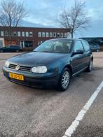 Volkswagen golf 4 1.6 16v, Auto's, Volkswagen, Stof, Zwart, 4 cilinders, 1200 kg