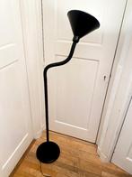 Zwarte metalen 80s vloerlamp met flexibele gooseneck, Ophalen, Gebruikt, Postmodernisme/Memphis, Metaal