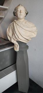 Zwaar groot beeld op houten zuil, Ophalen