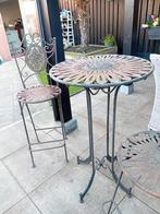 Vintage bistroset metaal - 2 barkrukken en tafel, Tuin en Terras, Tuinsets en Loungesets, Ophalen, Gebruikt, Overige materialen
