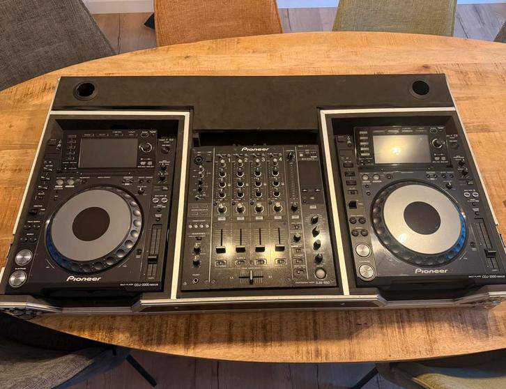 Professionele Pioneer DJ Set | 2x CDJ 2000 Nexus & DJM 850, Muziek en Instrumenten, Dj-sets en Draaitafels, Zo goed als nieuw