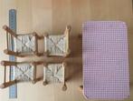 Barbie Eetkamerset - Tafel en Gevlochten Biezen Stoelen, Ophalen, Gebruikt, Accessoires