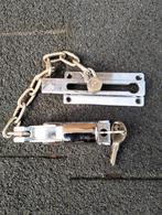 Kierstandhouder met ketting en slot, Ophalen of Verzenden, Slot