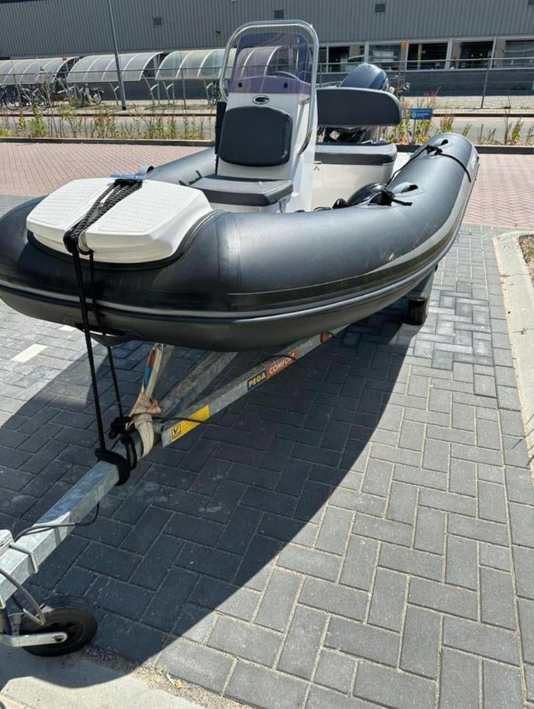 Grand 370 rubberboot met Yamaha 20 pk, Watersport en Boten, Rubberboten, Ophalen, Yamaha, Zo goed als nieuw, Benzine