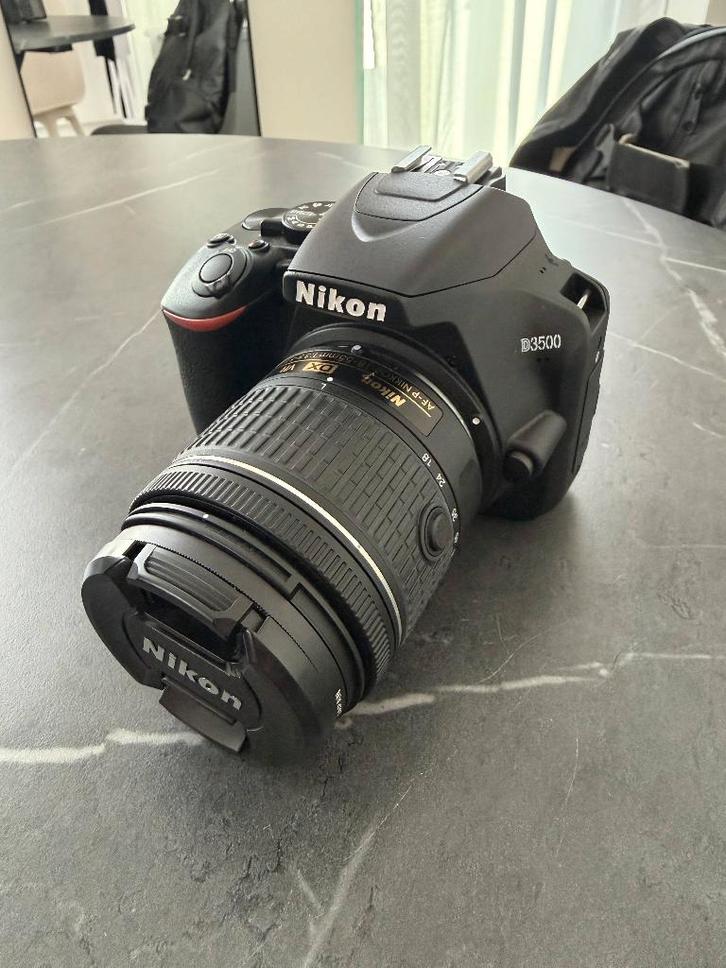Nikon D3500 DSLR + 18-55mm Lens + Full Accessory Kit, Audio, Tv en Foto, Fotocamera's Digitaal, Zo goed als nieuw, Spiegelreflex
