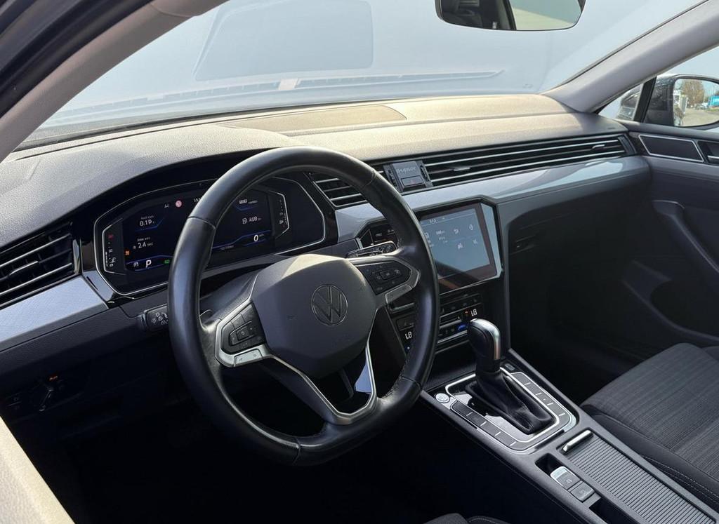 Volkswagen Passat Variant 1.5 TSI Comfortline Business TREKH, 4 cilinders, 150 pk, Zwart, 1600 kg