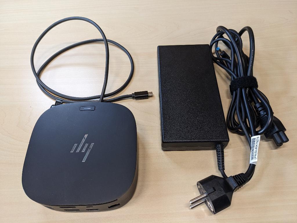 HP USB C/A Universal Dock G2, Computers en Software, Dockingstations, Ophalen of Verzenden, Zo goed als nieuw, Docking station