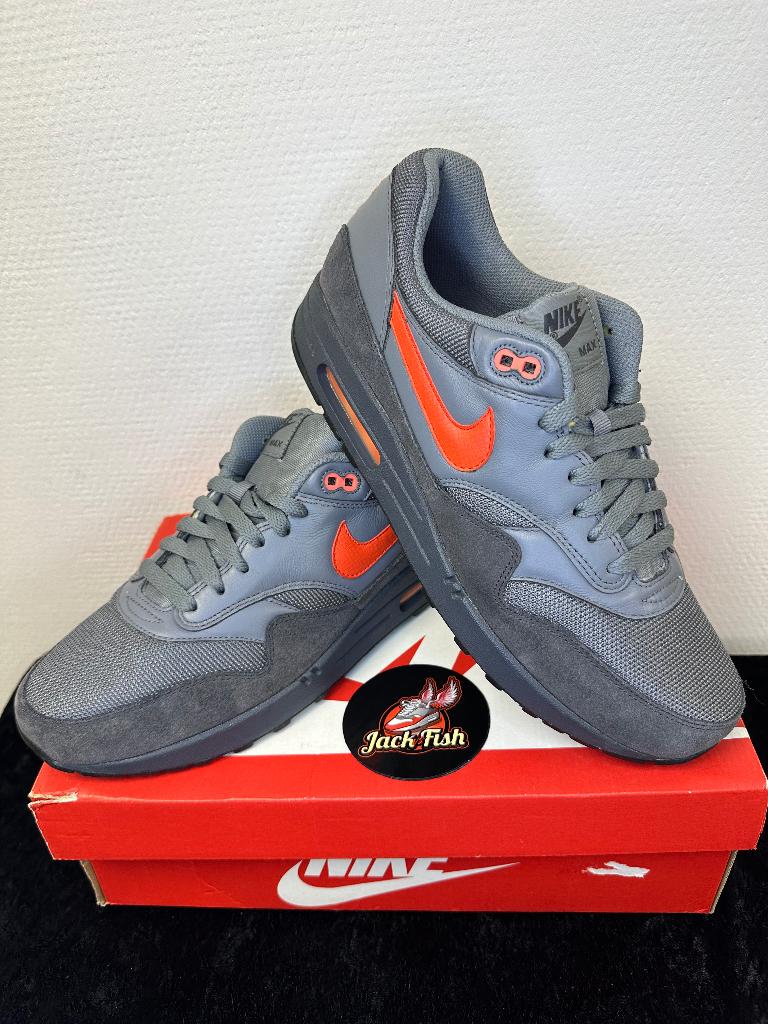 Nike air Max 1 FB Anthracite Orange - size 45, Kleding | Heren, Schoenen, Gedragen, Sneakers of Gympen, Overige kleuren, Ophalen of Verzenden