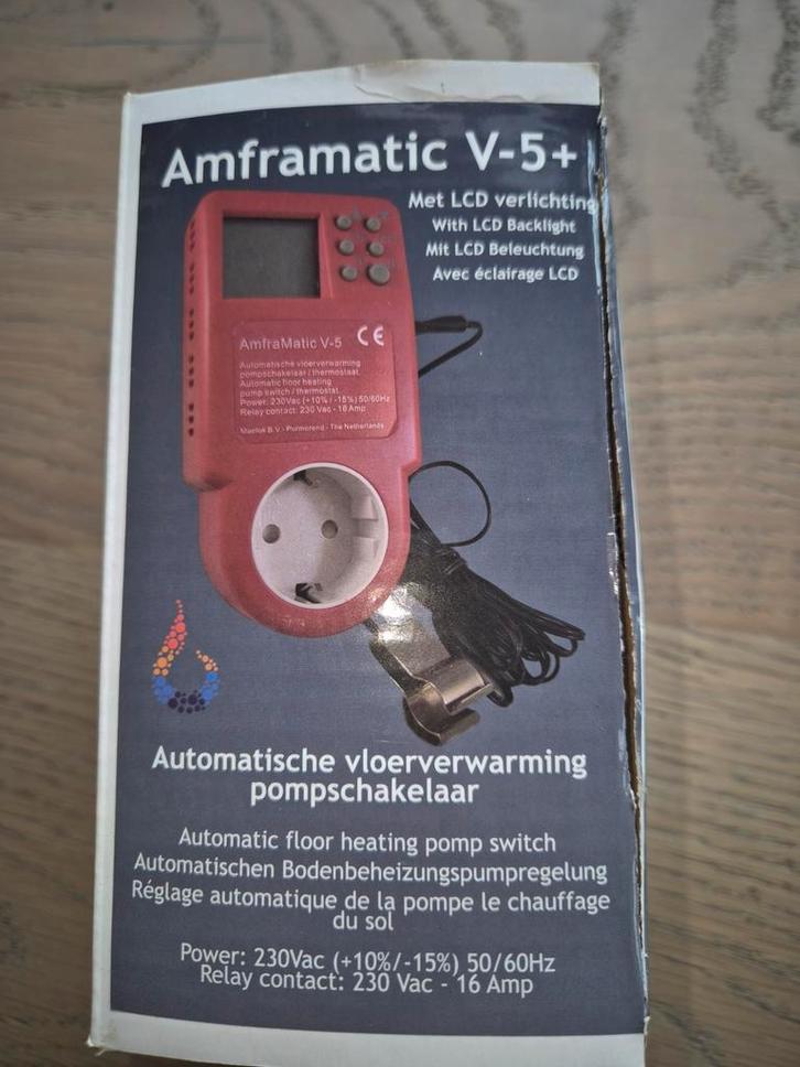 Amframatic V-5+ Automatische Vloerverwarming Pompschakelaar, Doe-het-zelf en Verbouw, Thermostaten, Zo goed als nieuw, Slimme thermostaat