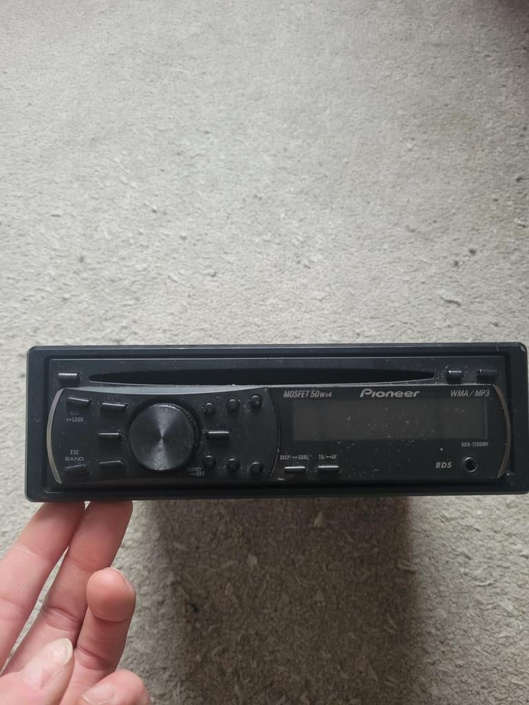 Auto radio pioneer mosfeet 50Wx4, Auto diversen, Ophalen, Gebruikt