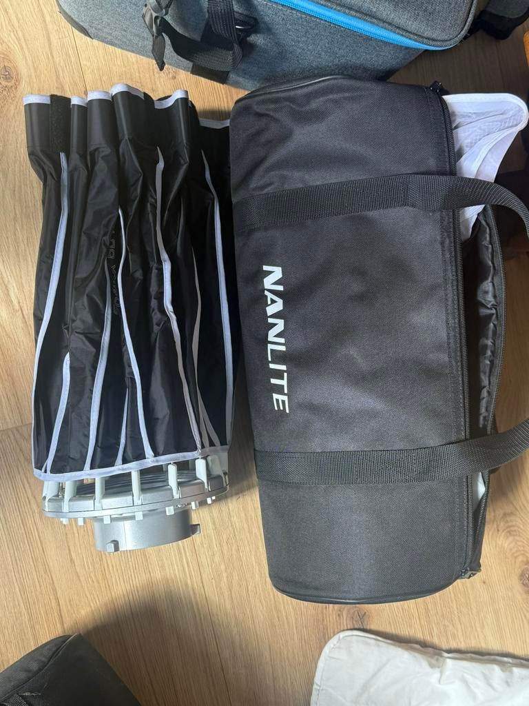 Nanlite parabolic softbox 60cm, Ophalen of Verzenden, Zo goed als nieuw, Audio