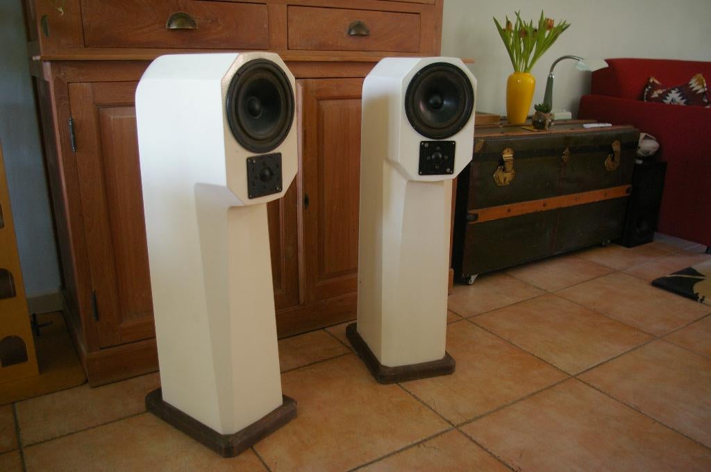 Rauna Leira II luidsprekers, Gebruikt, 60 tot 120 watt, Front, Rear of Stereo speakers, Ophalen