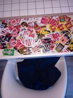 Voetbalplaatjes ongeveer 1500 stuks, Ophalen