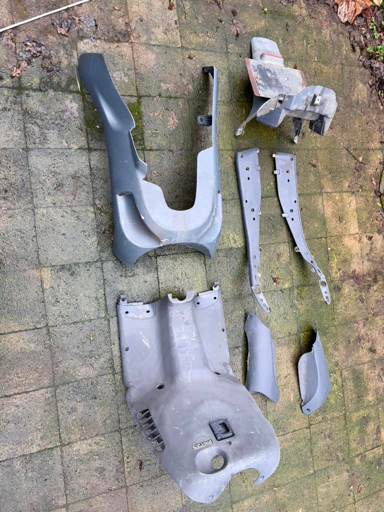 Piaggio skipper lx binnen kappenset, Ophalen