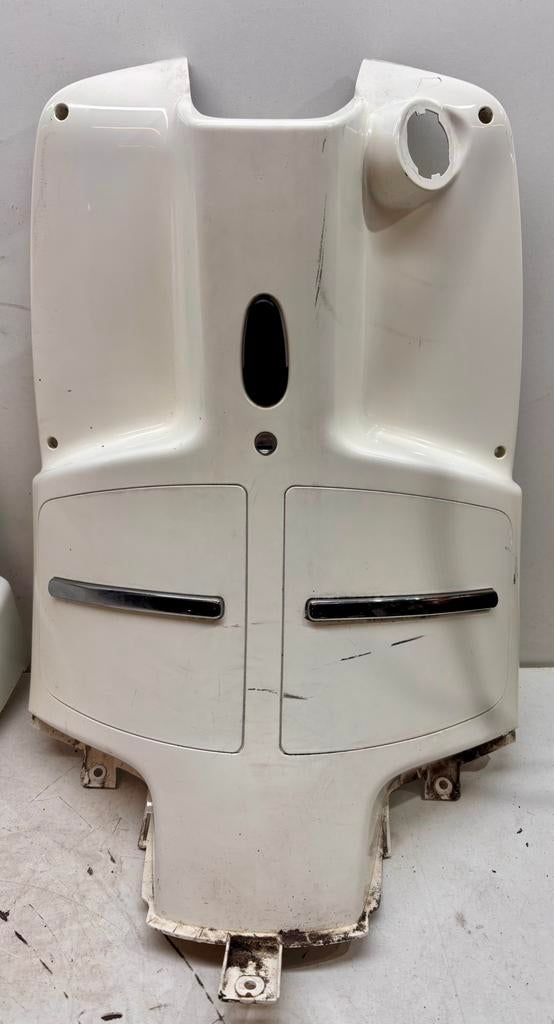 Veel onderdelen Peugeot Django 2016 snor 19K, Gebruikt, NX Scooterparts, Ophalen of Verzenden, Kap