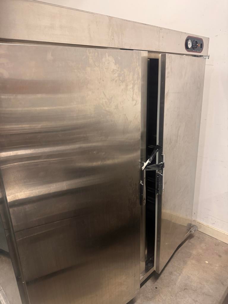 Professionele Warmhoudkast - Sloten hebben aandacht nodig, Ophalen of Verzenden, Gebruikt