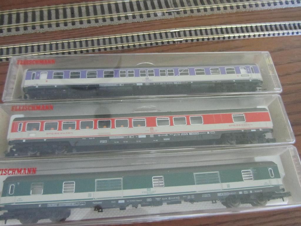 fleischmann N pop art set, Hobby en Vrije tijd, Modeltreinen | N-Spoor, Gebruikt, Gelijkstroom, Fleischmann, Rails