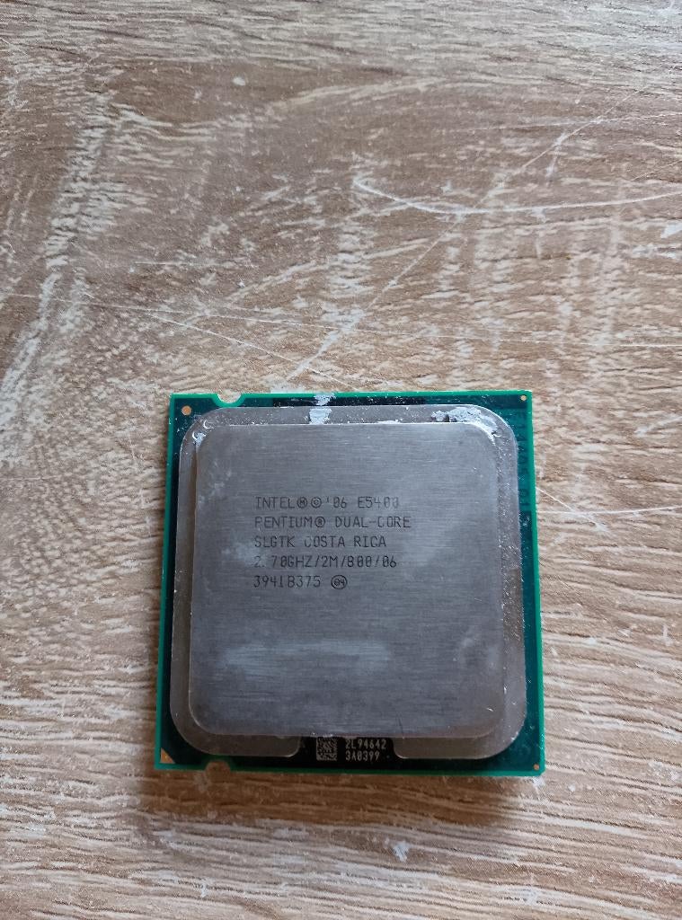 Intel Pentium Dual‑Core E5400, Computers en Software, Processors, Gebruikt, Socket 775, 2 tot 3 Ghz, Ophalen of Verzenden