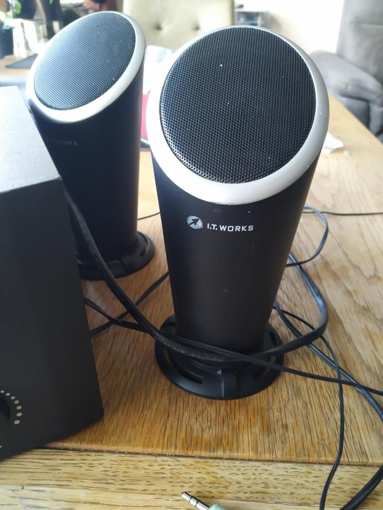 i.t.works speaker set, Ophalen