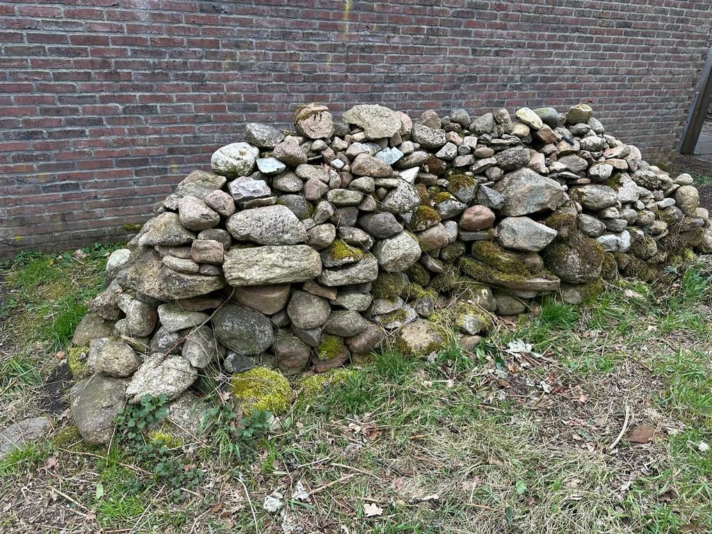 Veldkeien / veldstenen / zwerfkeien, Ophalen, Overige materialen, Gebruikt, Kei