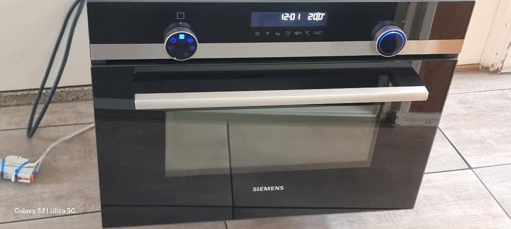Luxe Siemens combi oven met magnetron model CM585AMS0, Gebruikt, 60 cm of meer, Oven met grill, Inbouw