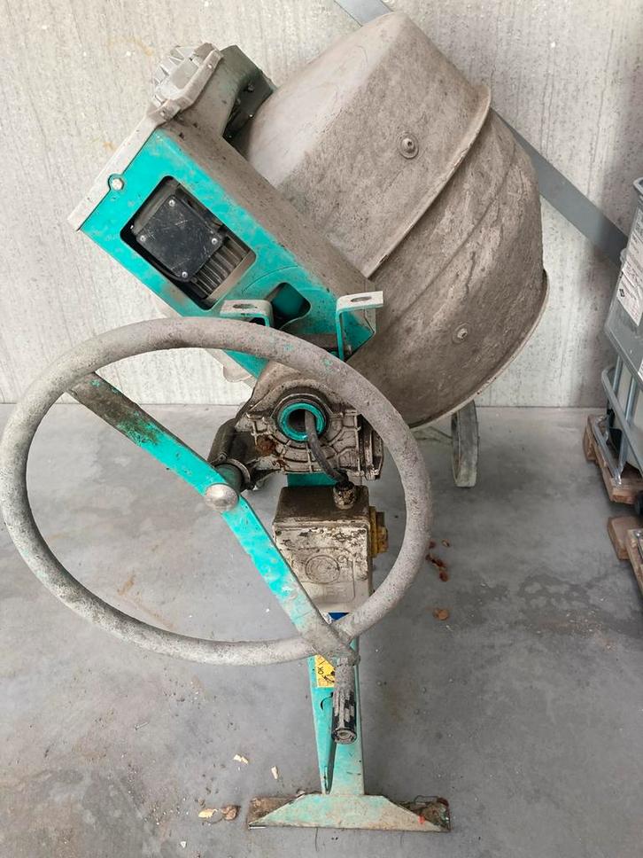 Imer Betonmolen - Robuuste en Betrouwbare Cementmixer, Doe-het-zelf en Verbouw, Betonmolens, Gebruikt, Ophalen of Verzenden