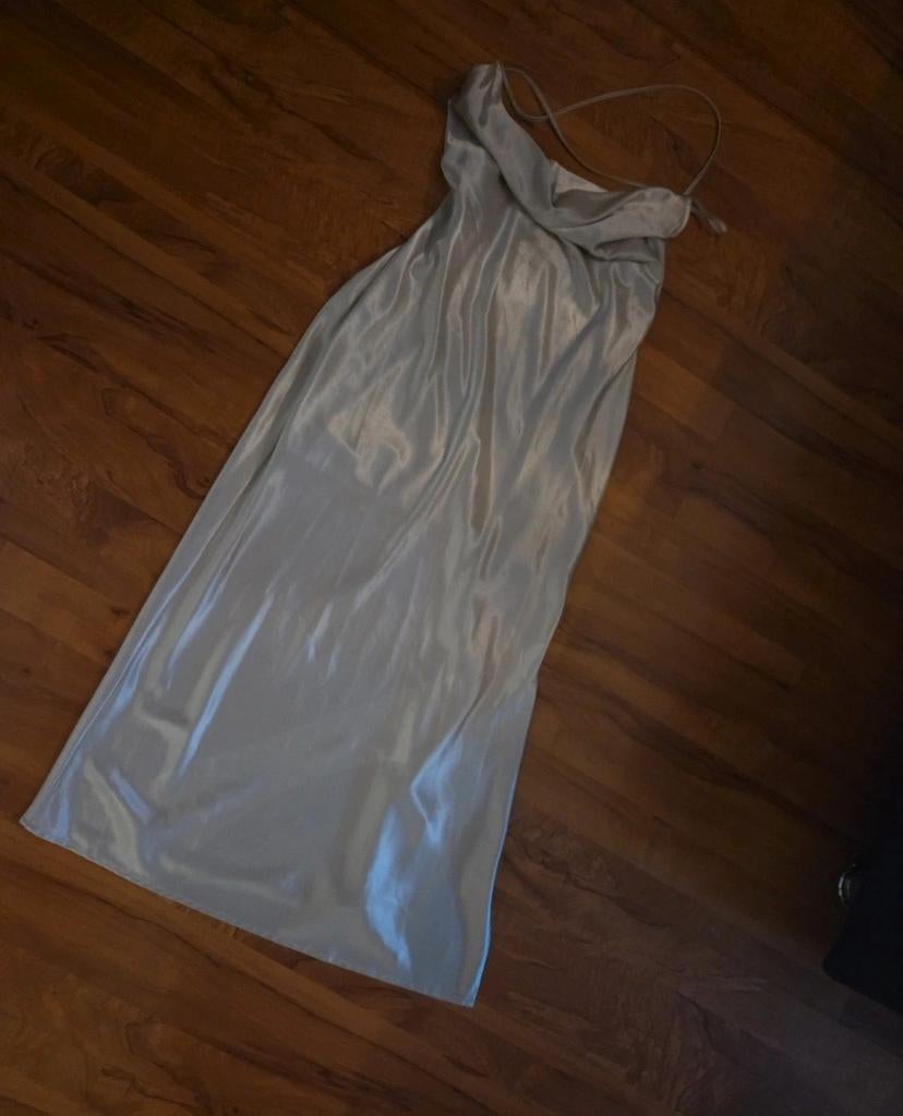 Nieuwe Champagnekleurige Zijden Jurk H&M Maat 36, Kleding | Dames, Jurken, H&M, Beige, Nieuw, Ophalen of Verzenden