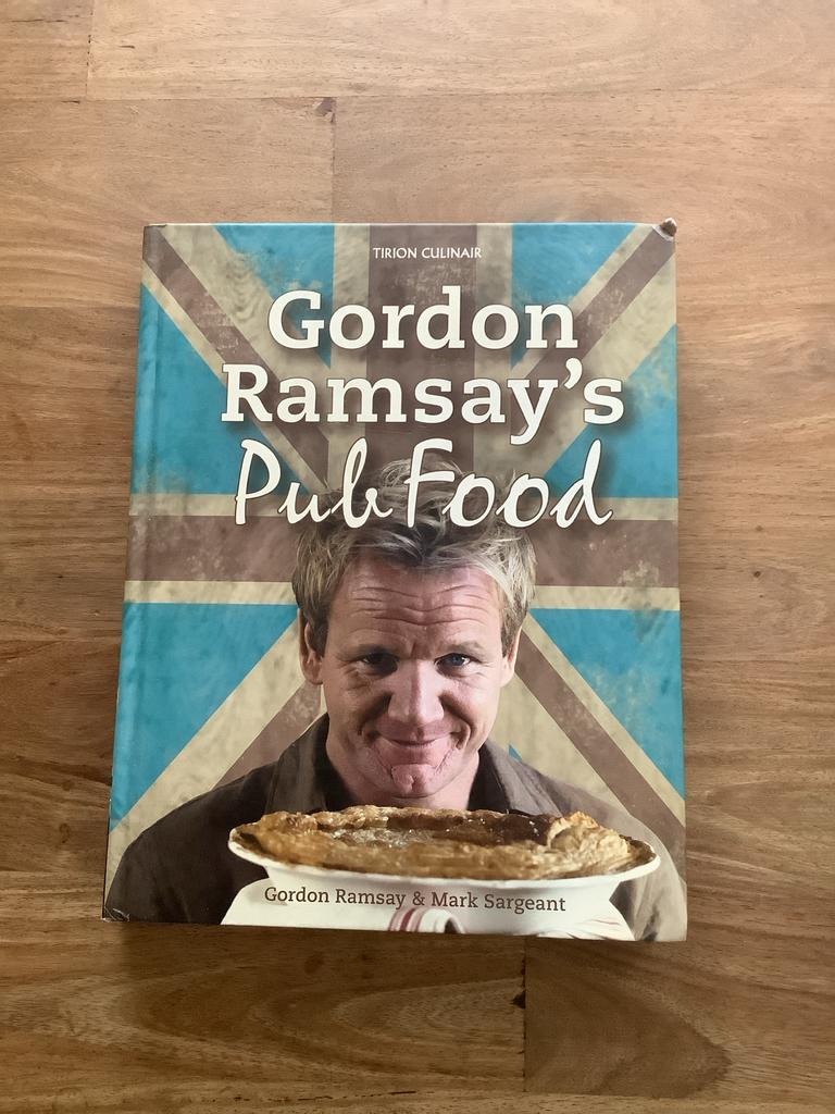 Gordon Ramsay's Pub Food: Klassieke Britse Gerechten, Boeken, Ophalen of Verzenden, Gelezen, Europa, Hoofdgerechten