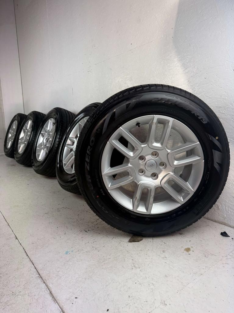 5 stuks Originele Land Rover Defender L663 velgen 19" 5x120